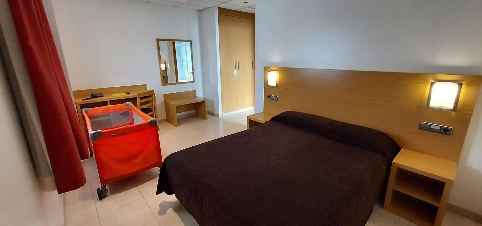 Hotel Font Del Pla La Jonquera Spanje